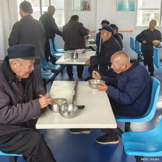 乡邻促和谐 凝心聚力共发展开元棋牌罗山县朱堂乡：情暖(图2)